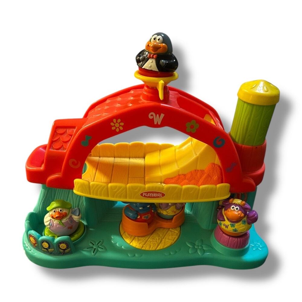 2003 Playskool Weebles Musical Barn Dance Playset
